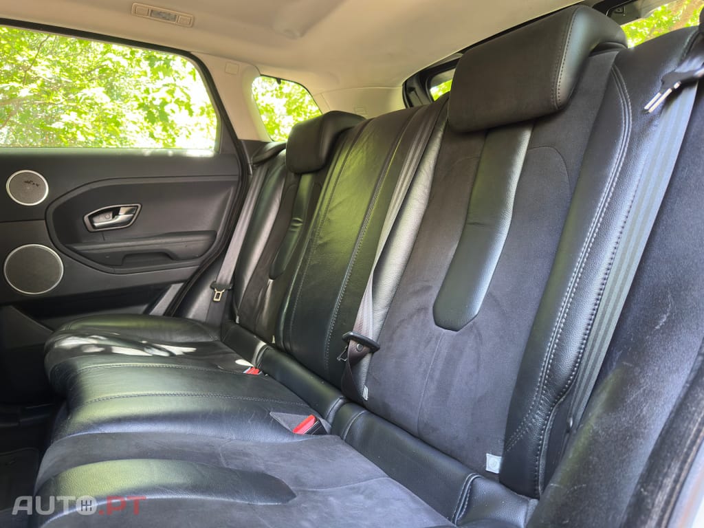 Land Rover Evoque 2.2 eD4 Dynamic