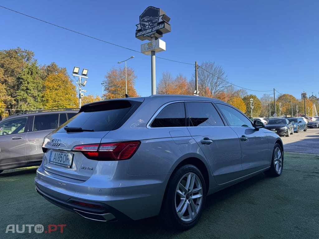 Audi A4 Avant 30 TDI Advanced S tronic