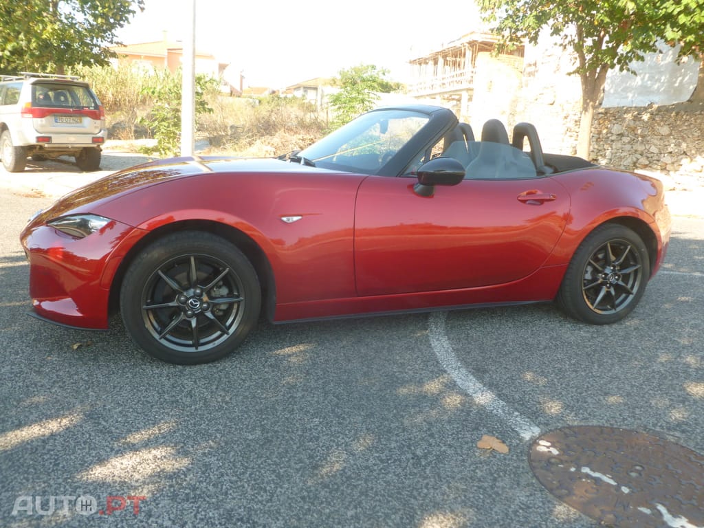 Mazda MX-5 1.5 SKYACTIV Technology Cabrio