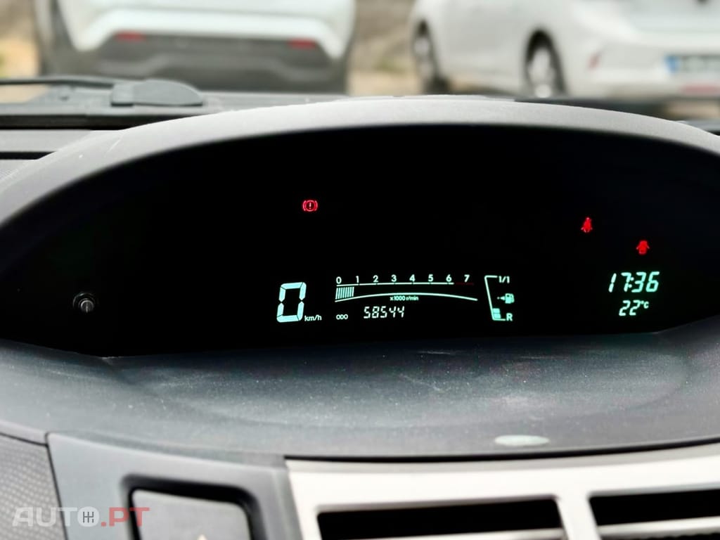 Toyota Yaris 1.0 VVT-i