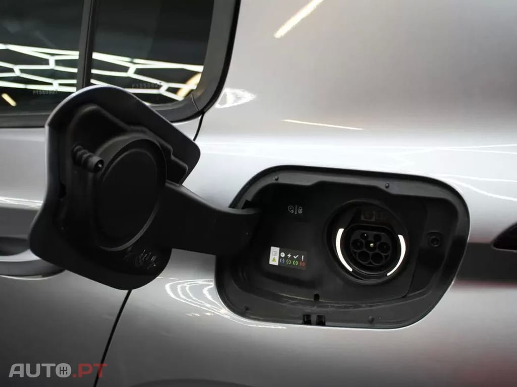 Peugeot 308 1.6 Hybrid Allure Pack e-EAT8