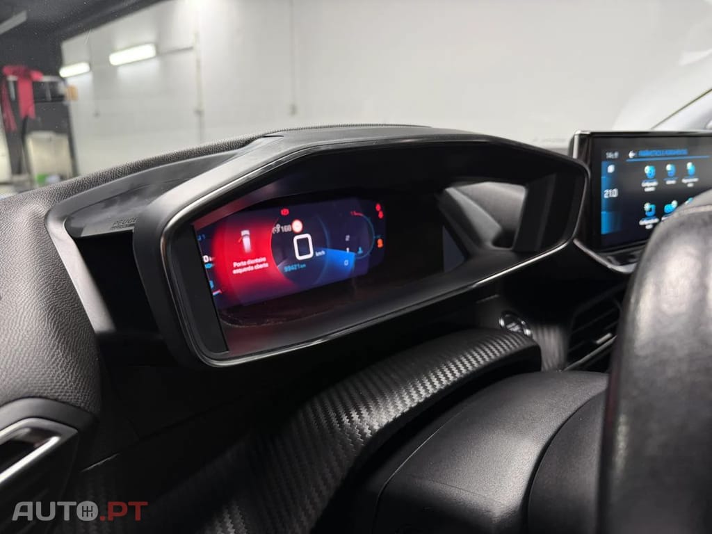 Peugeot 2008 PureTech 100 Stop&Start Allure Pack