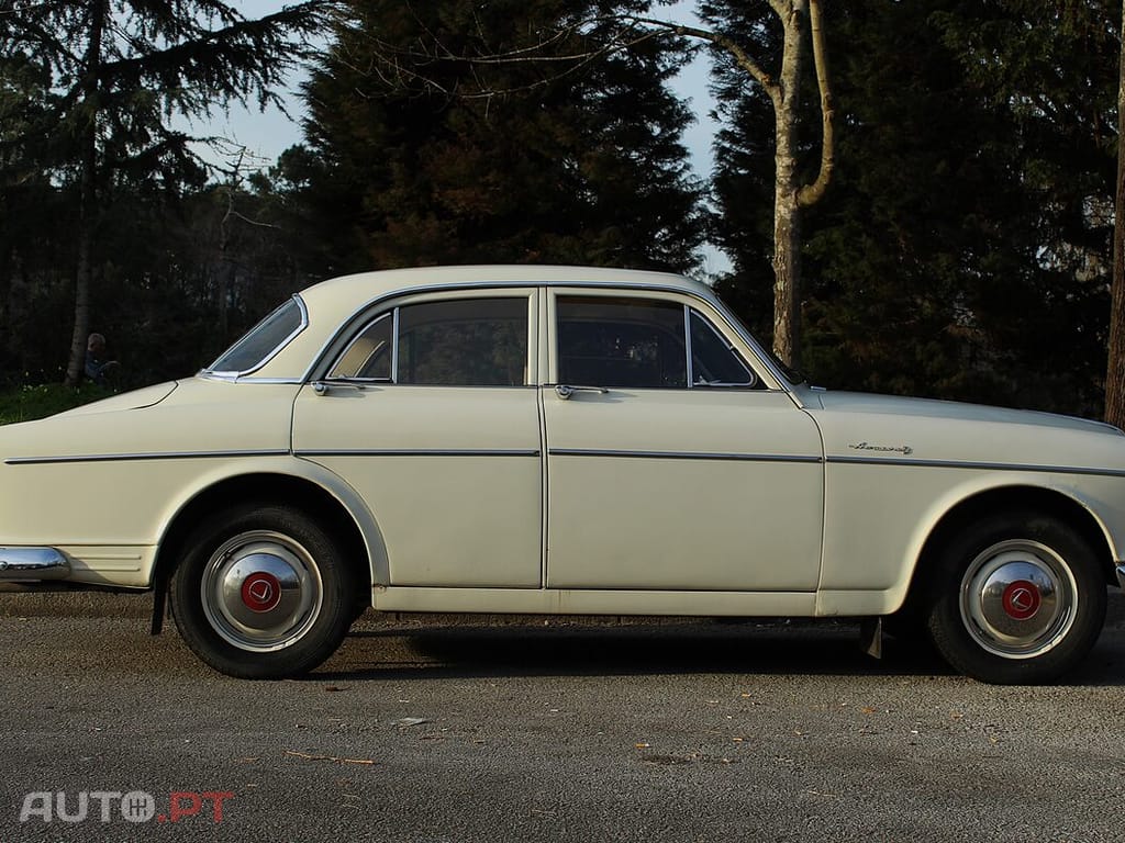 Volvo 122 S(Amazon)