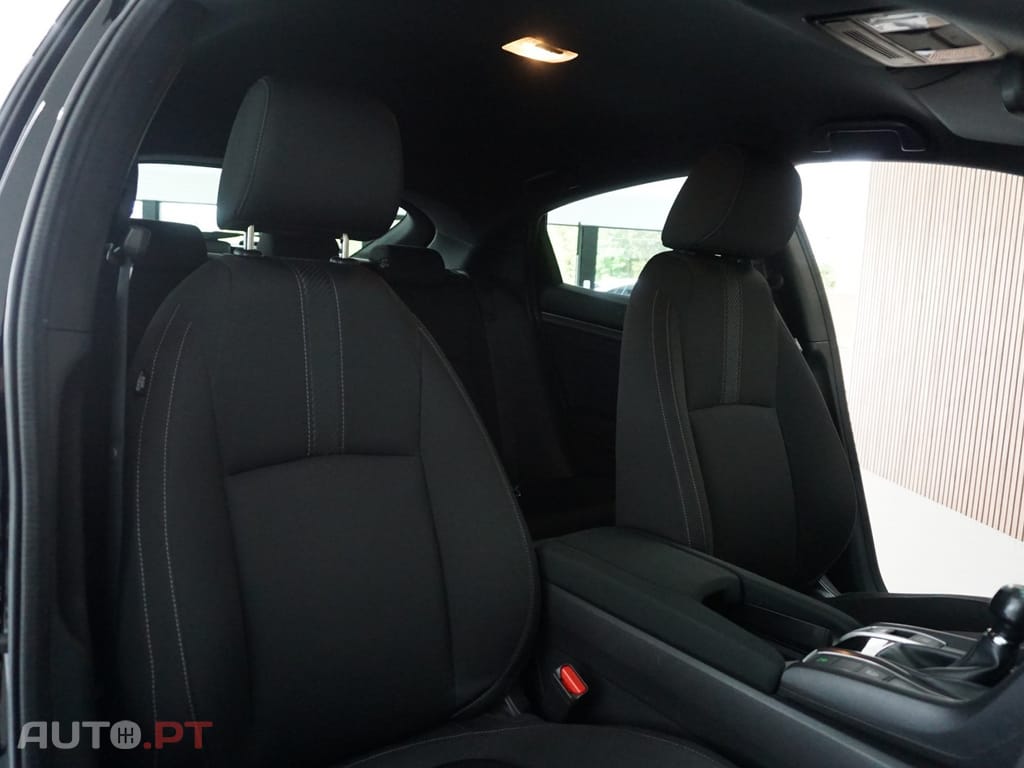 Honda Civic 1.0 i-VTEC Elegance