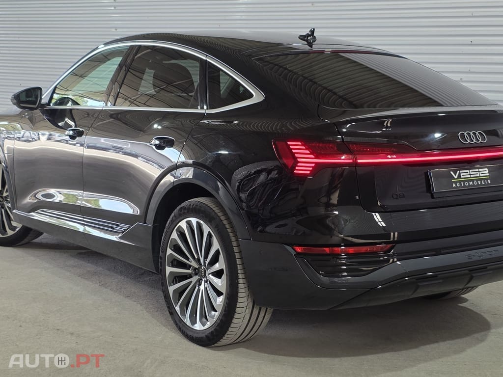 Audi Q8 E-Tron 55 quattro Advanced