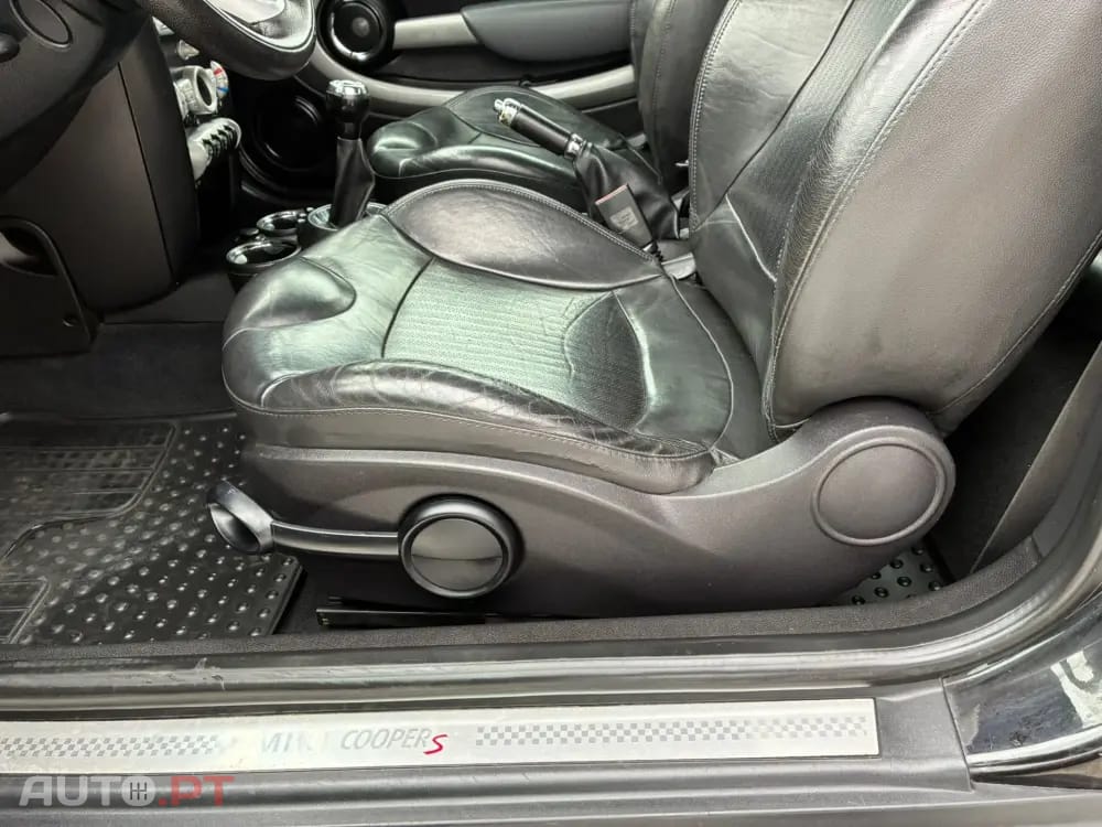 MINI Cabrio Cooper S