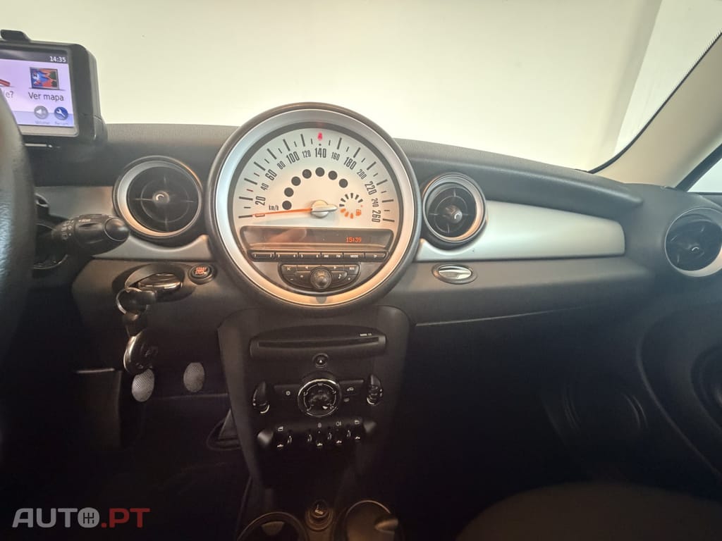 MINI Cooper One 1.6 Minimalist