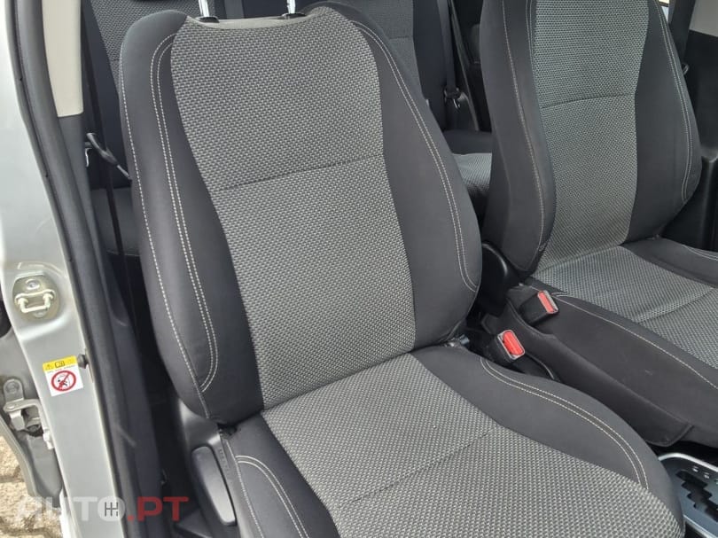 Toyota Yaris 1.5 HSD Comfort