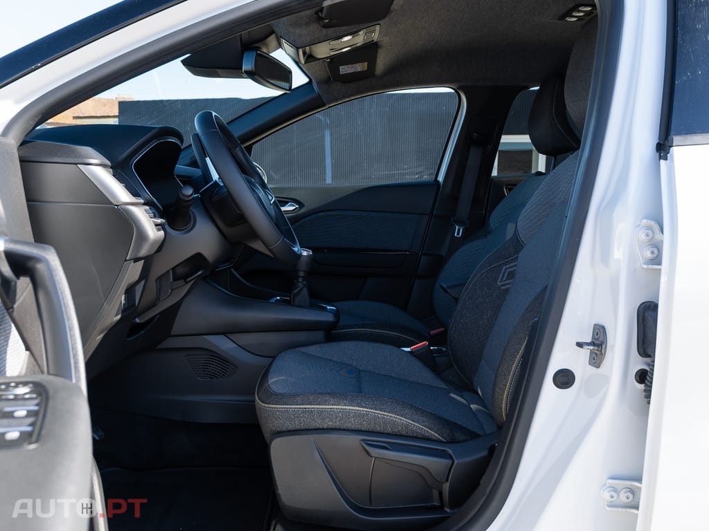Renault Captur 1.0 TCe Techno Bi-Fuel