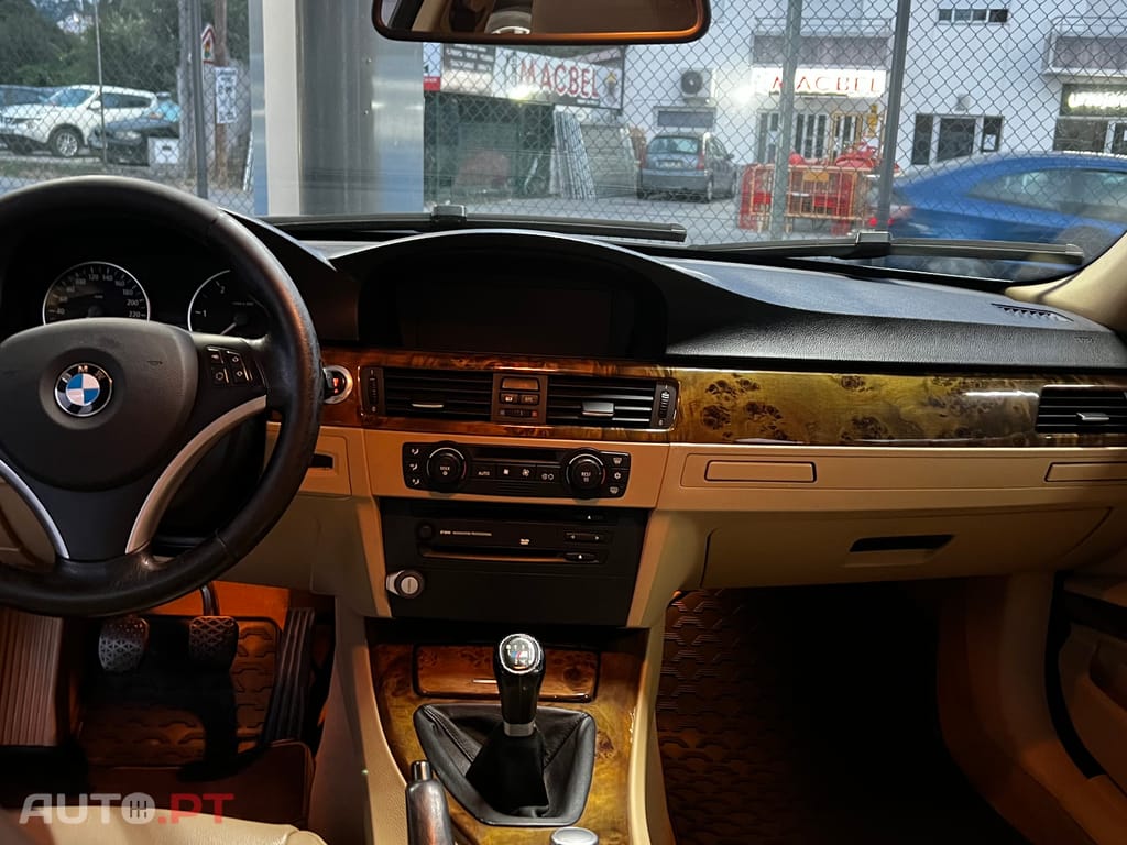 BMW 320 E91