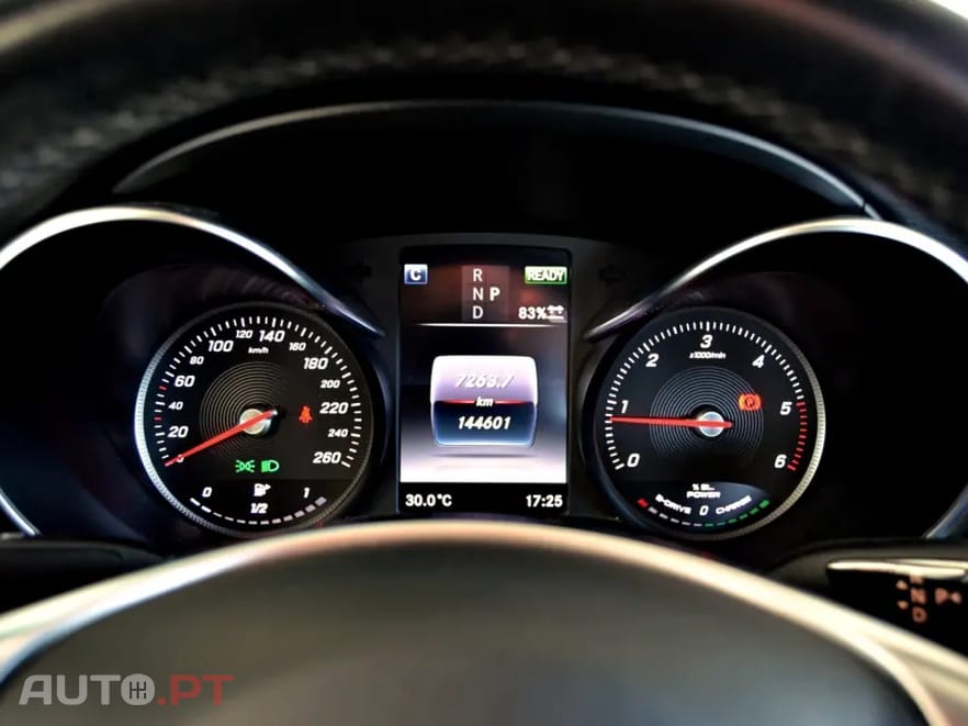 Mercedes-Benz C 300 BlueTEC Hybrid AMG Line