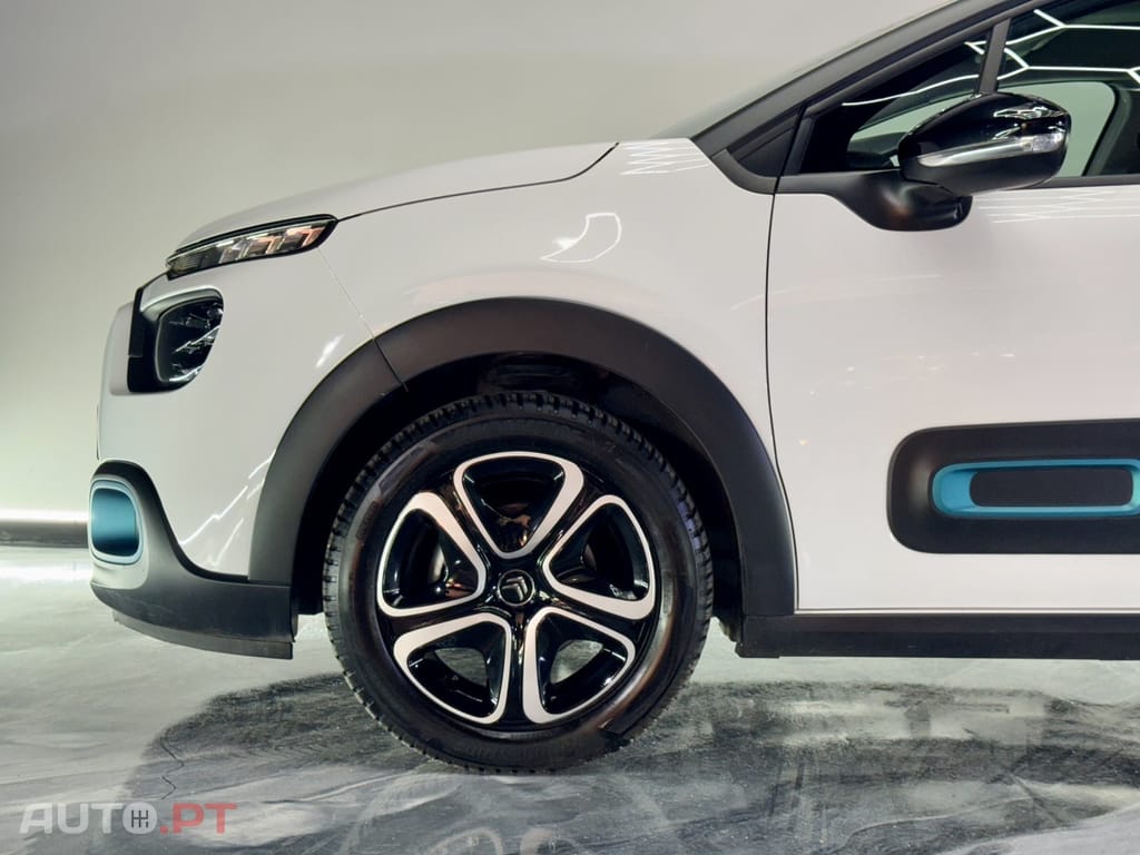 Citroen C3 1.2 PureTech Shine EAT6
