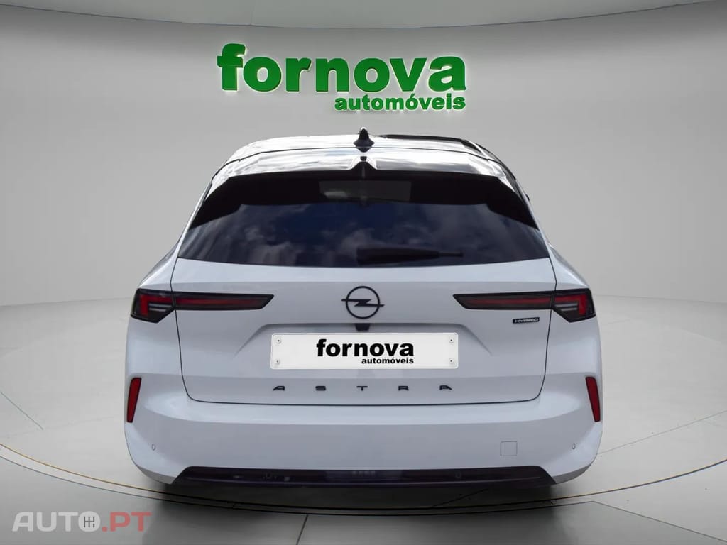 Opel Astra Sports Tourer 1.2 T Hybrid GS eDCT