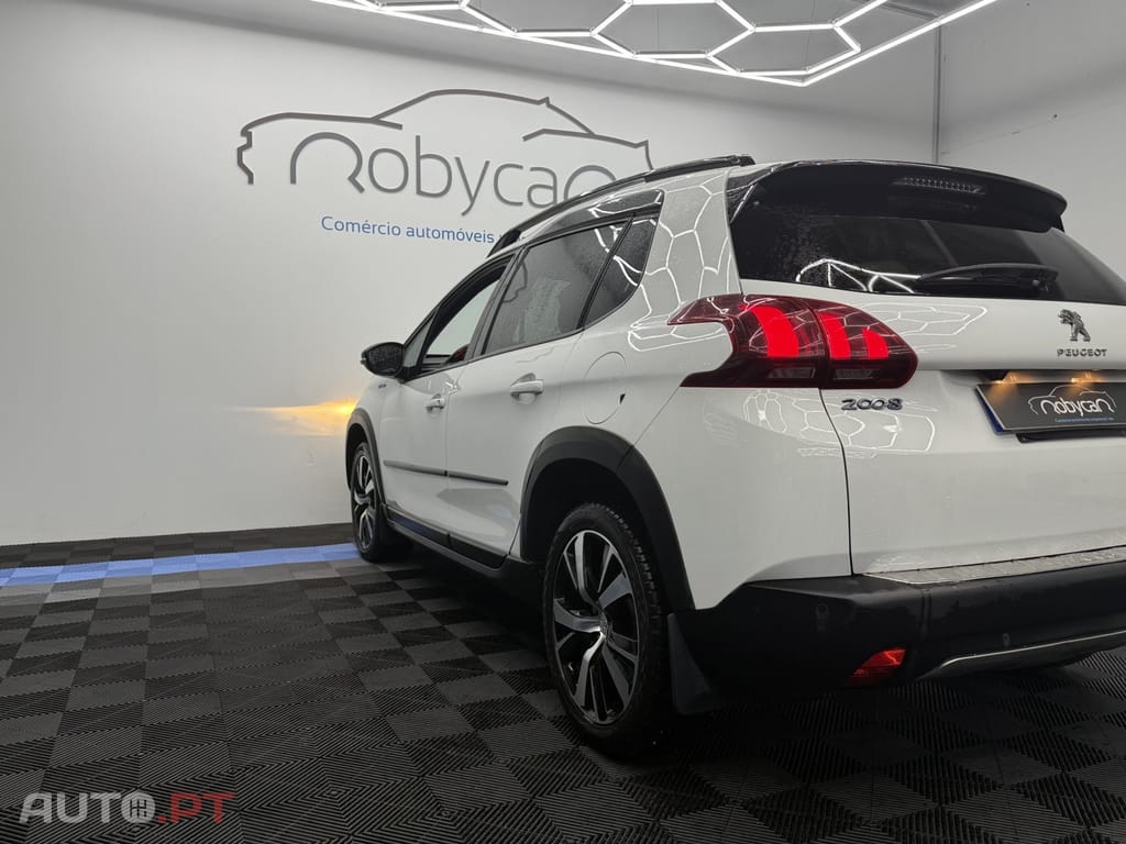 Peugeot 2008 1.2 PureTech GT Line