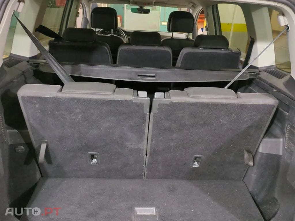 Volkswagen Touran 2.0 TDI Confortline