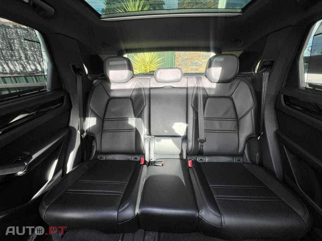 Porsche Cayenne E-Hybrid Platinum Edition