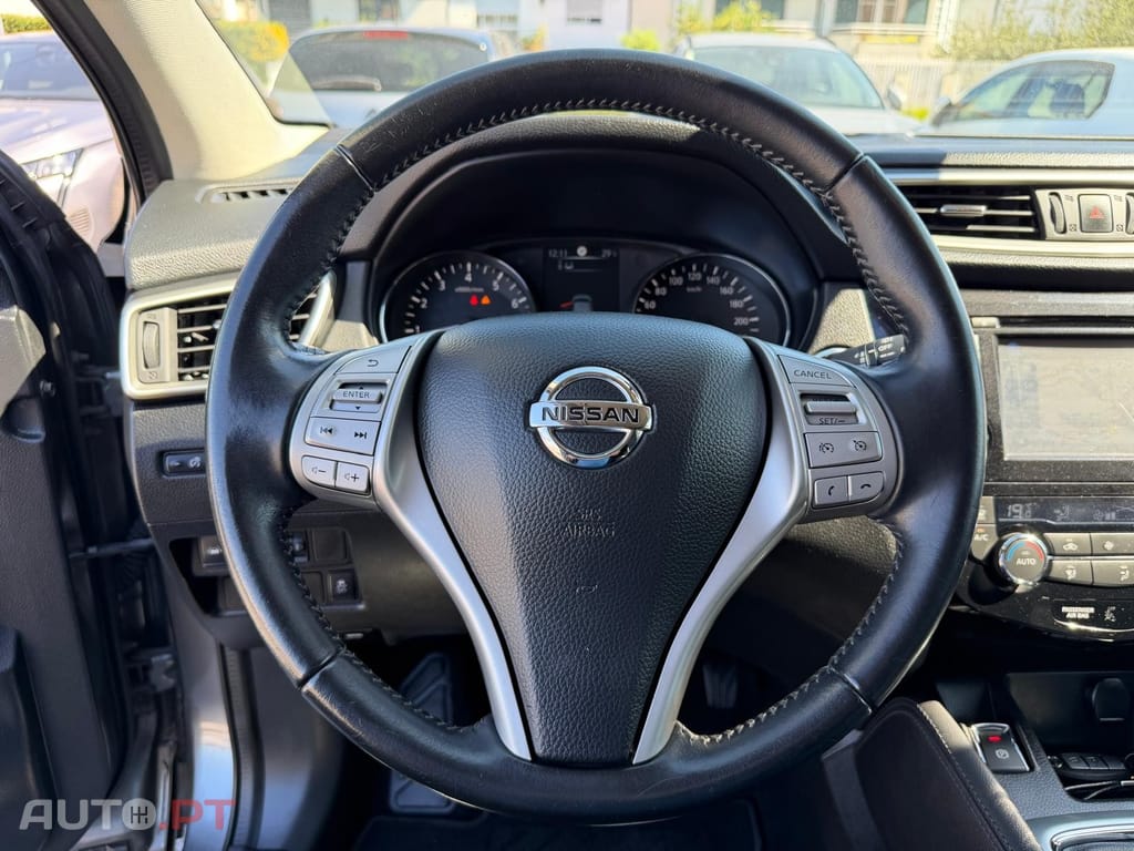 Nissan Qashqai 1.2 DIG-T N-Connecta 18