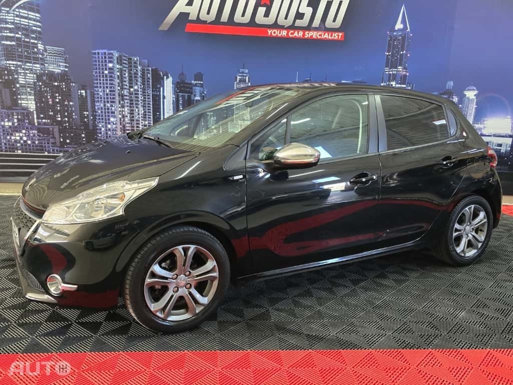 Peugeot 208 82 VTI Style