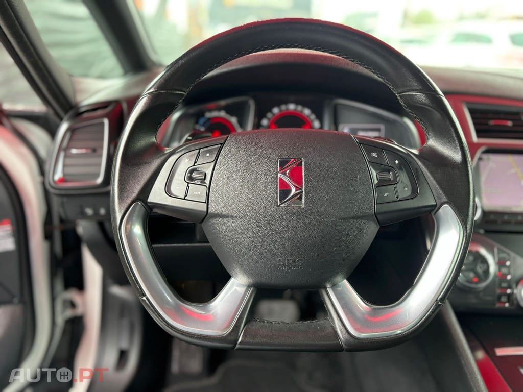 Citroen DS5 2.0 HDi Hybrid4 So Chic CMP6 88g