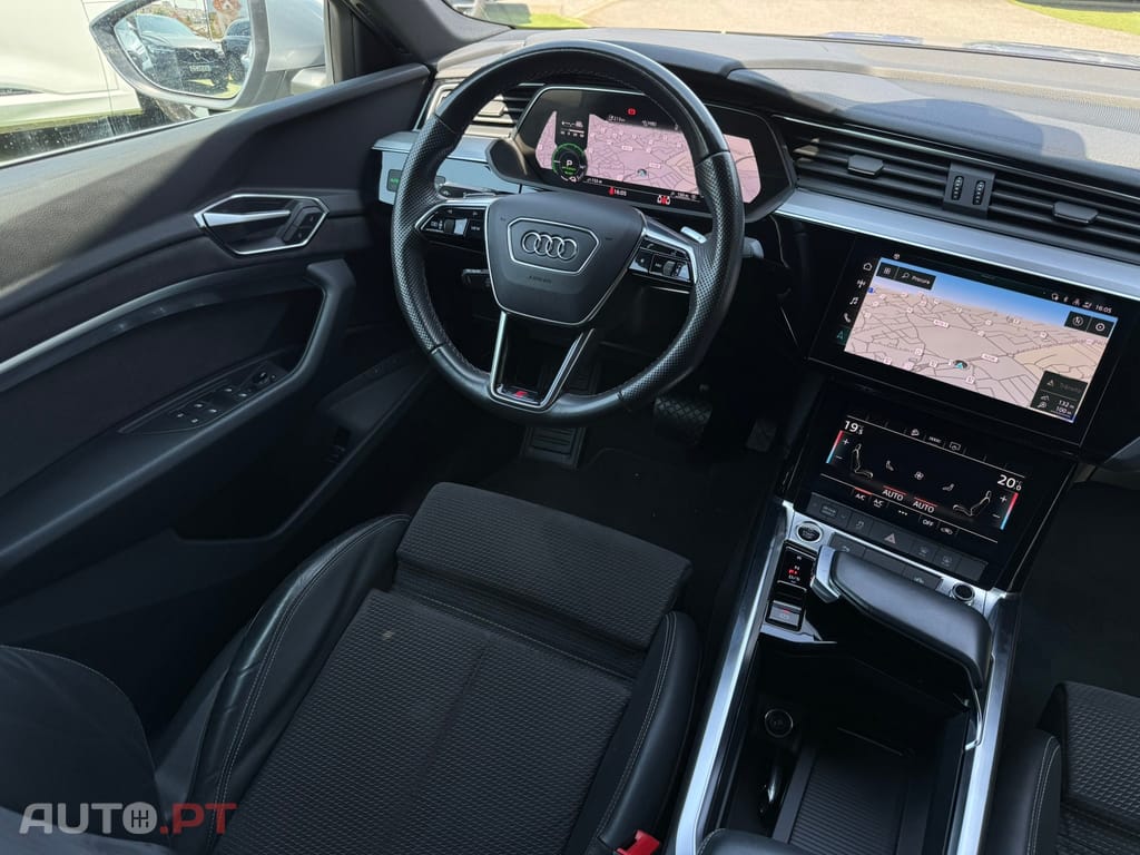 Audi E-Tron 55 quattro S line
