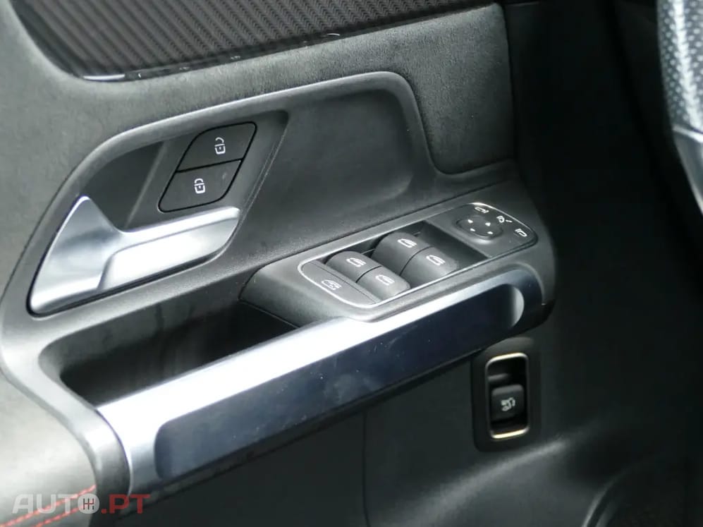 Mercedes-Benz GLB 180 d AMG Line