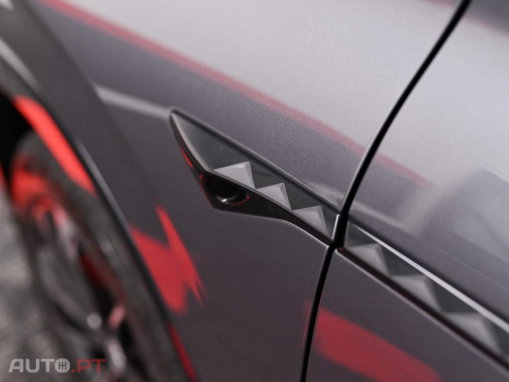 MG HS 1.5 T Luxury AT