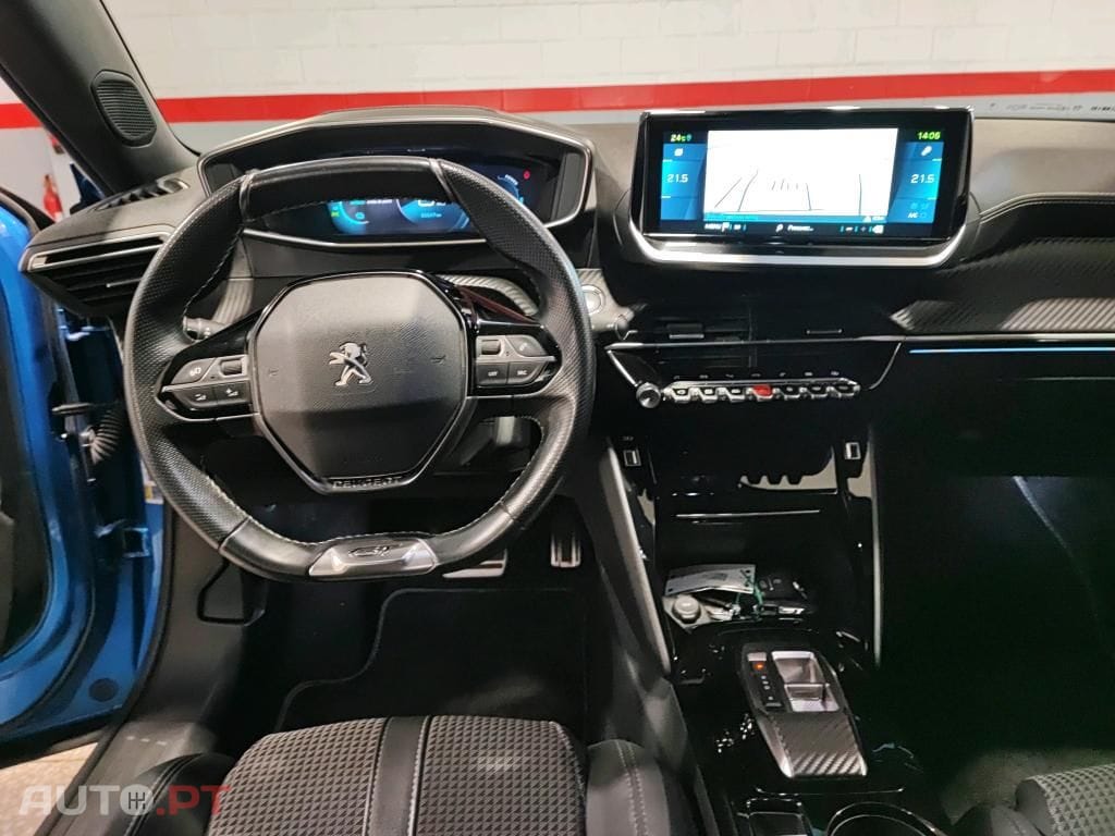 Peugeot E-2008 50 kWh GT