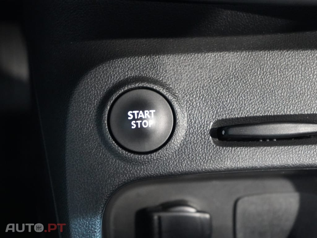 Renault Captur ENERGY TCe 120 EDC Bose Edition