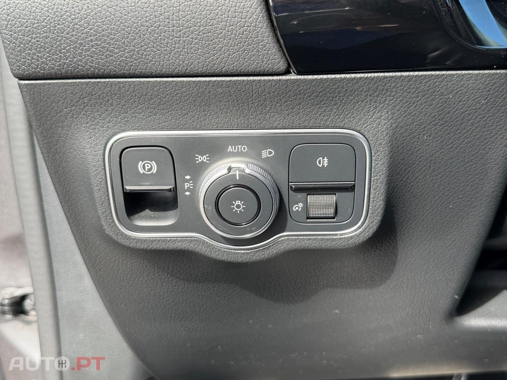 Mercedes-Benz GLA 180 d AMG Line