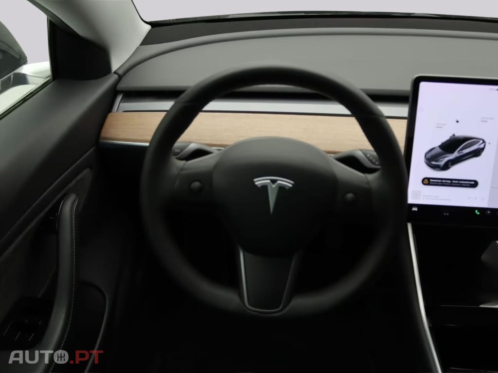 Tesla Model 3 Long-Range AWD I.V.A DEDUTÍVEL