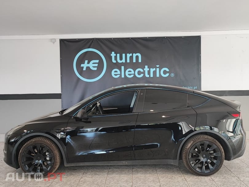 Tesla Model Y Long Range Dual Motor AWD