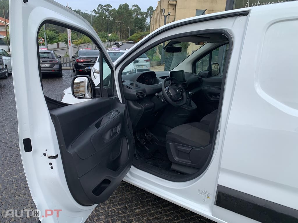 Peugeot Partner 1.5 BlueHDi Premium Standard