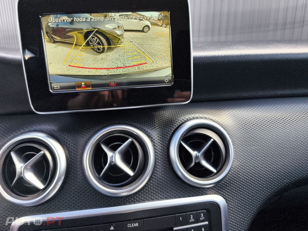 Mercedes-Benz A 180 d AMG Line