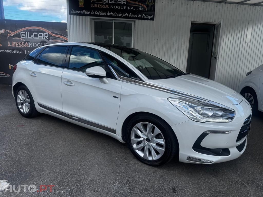 Citroen DS5 2.0 HDi Hybrid4 So Chic CMP6