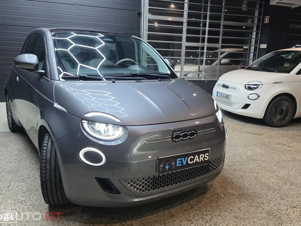 Fiat 500e 42kWh la Prima (by Bocelli)