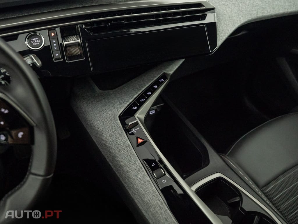 Peugeot 5008 1.2 Hybrid Allure e-DCS6