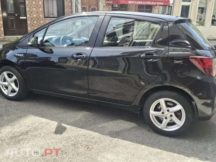Toyota Yaris 1.5 HSD Exclusive+P.Luxury