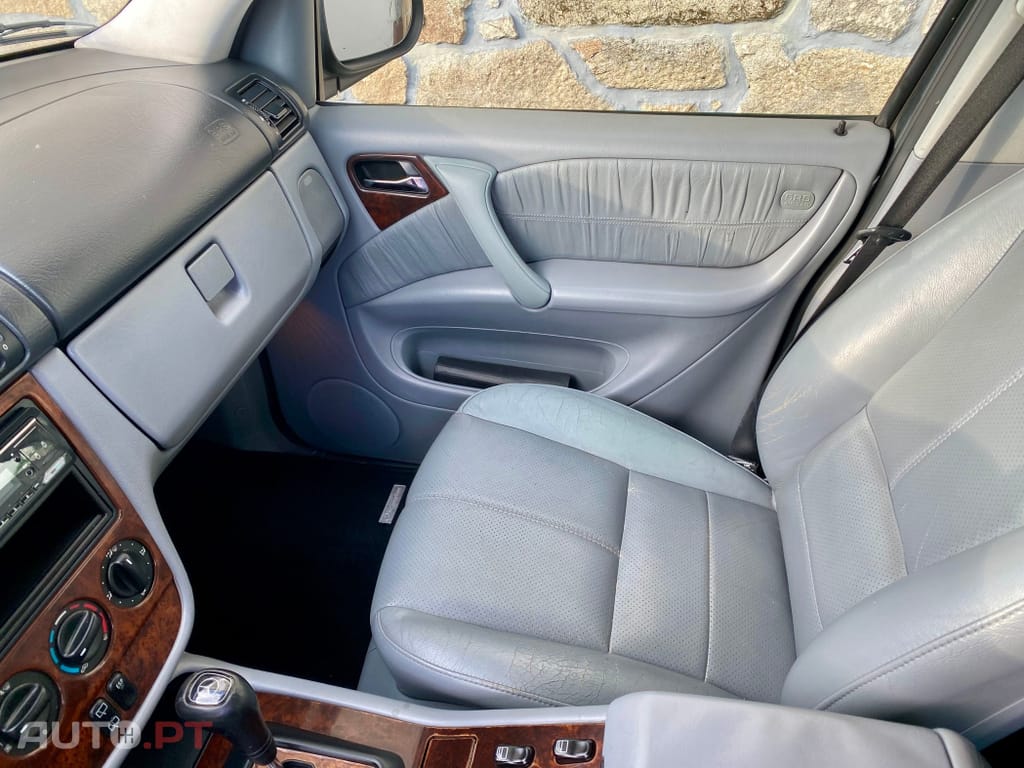 Mercedes-Benz ML 270 CDI 7 Lugares