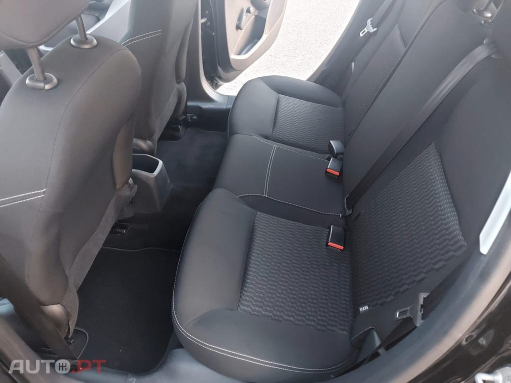 Peugeot 208 1.6 BlueHDi Style