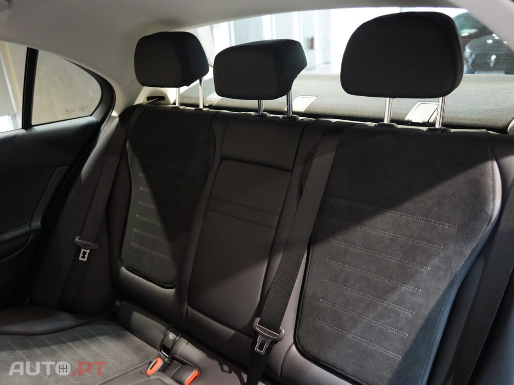 Mercedes-Benz C 300 d AMG Line