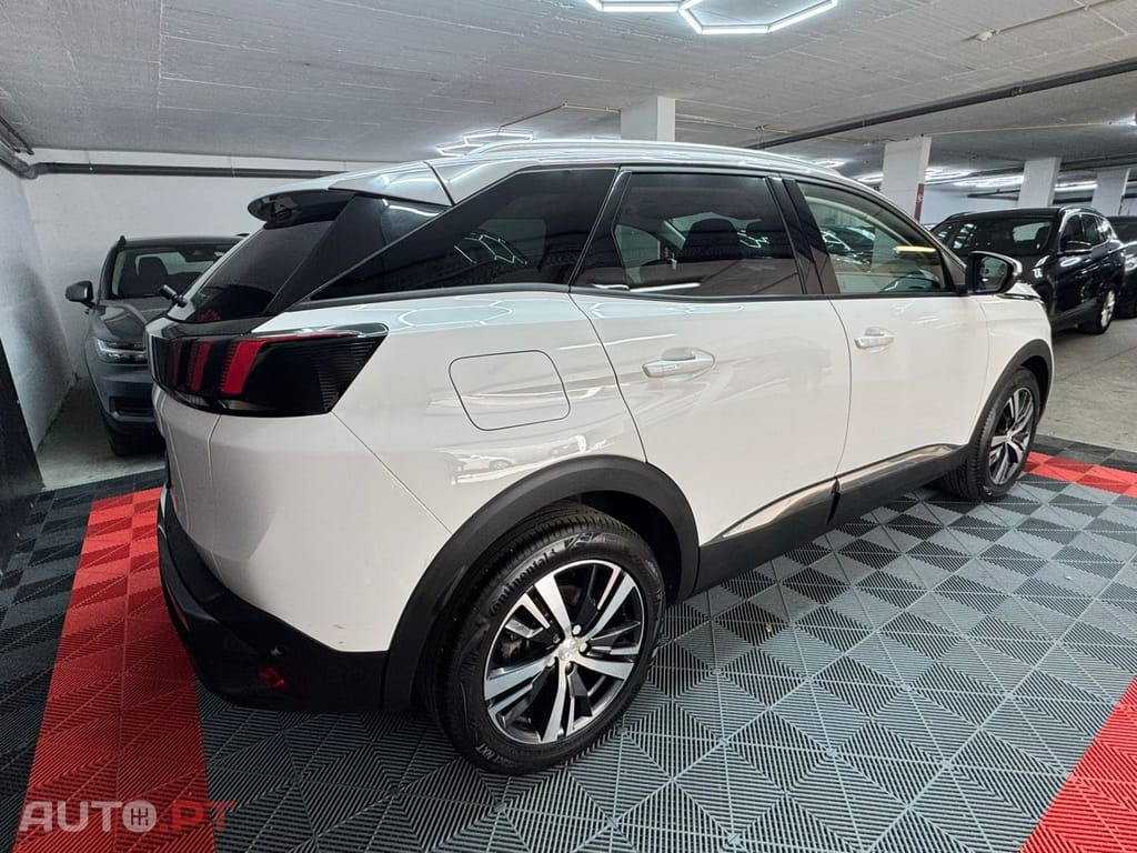 Peugeot 3008 1.2 PureTech Allure EAT8