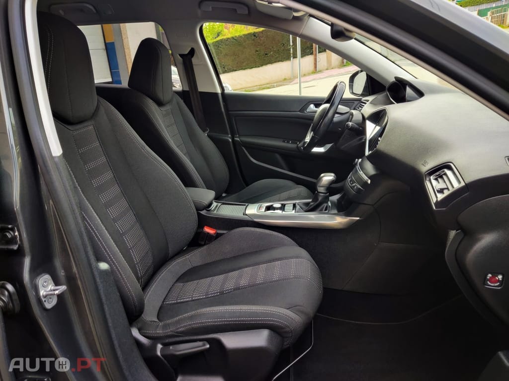 Peugeot 308 SW 1.6 BlueHDi Allure J17 EAT6