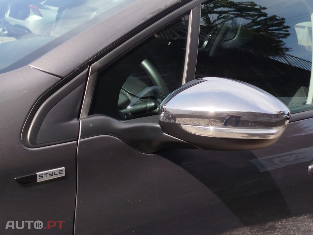 Peugeot 2008 1.6 BlueHDi Style