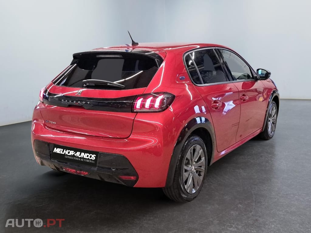 Peugeot E-208 50 kWh Allure Pack