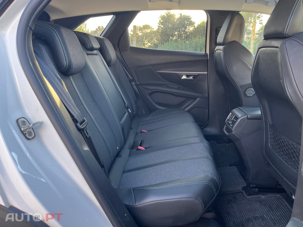 Peugeot 3008 1.5 BlueHDi Allure Pack EAT8