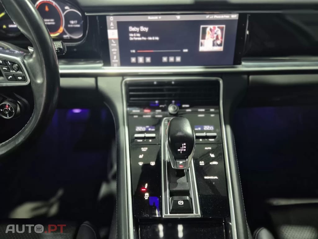 Porsche Panamera 4 E-Hybrid