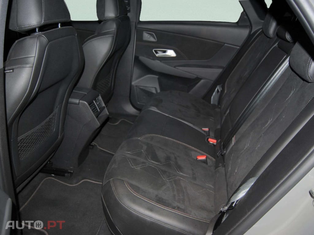 DS DS7 E-Tense Performance Line