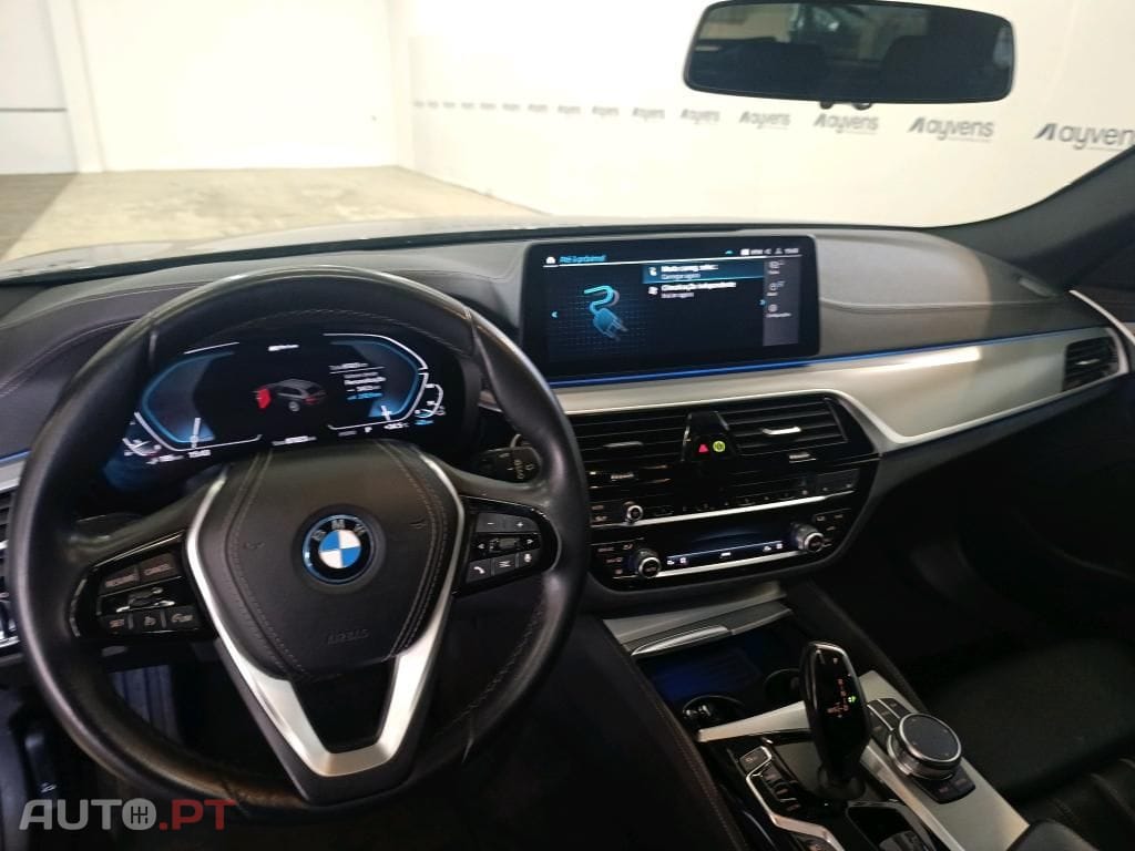 BMW 530 e Line Luxury