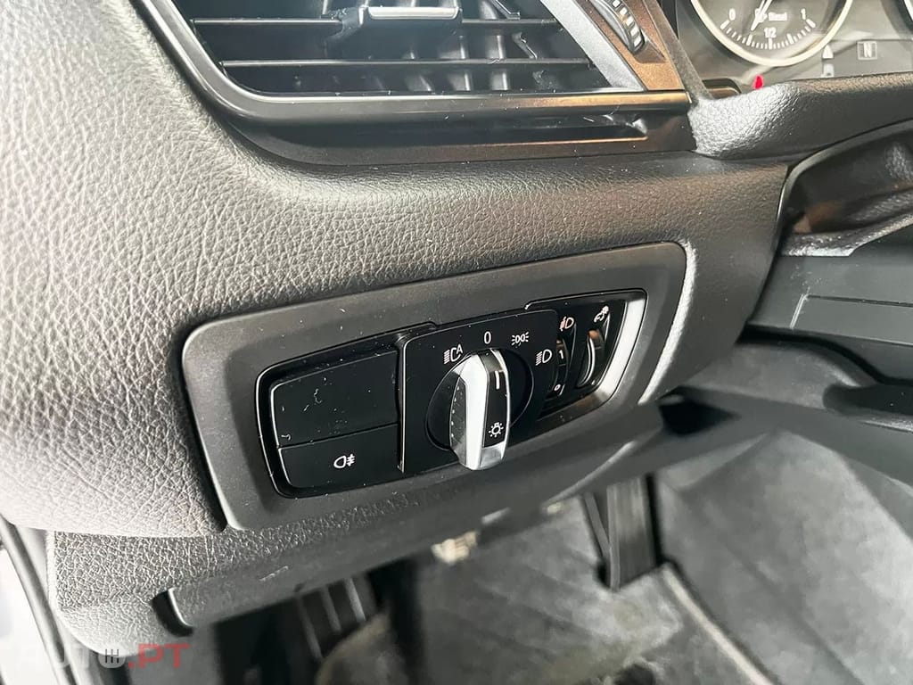BMW 214 d Advantage