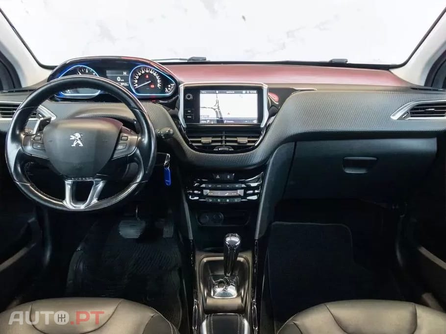 Peugeot 2008 1.6 BlueHDi EAT6 Allure